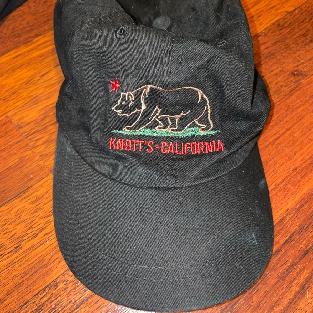 knots berry farm hat with california flag design